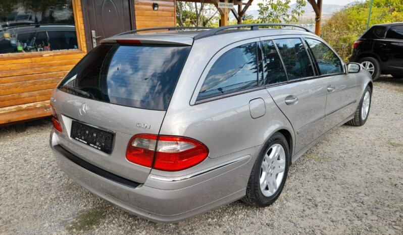 
								Mercedes-Benz E 270 AVANTGARDE full									