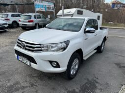 Toyota Hilux 2.4D