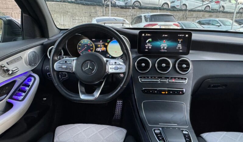 
								Mercedes-Benz GLC 400 AMG full									