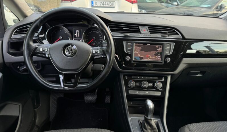 
								VW Touran 2.0TDI DSG full									