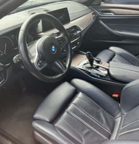 
								BMW 530 D XDRIVE full									
