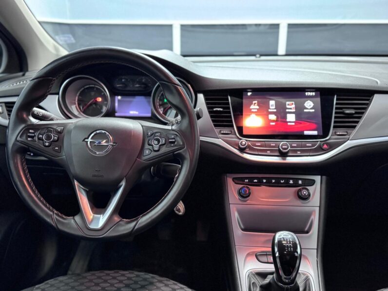 Opel Astra 2016 Model