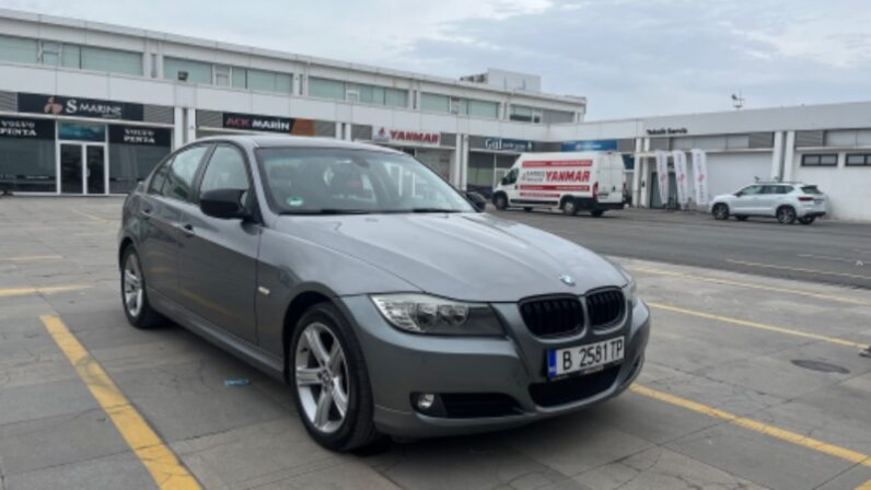 BMW 318 2011