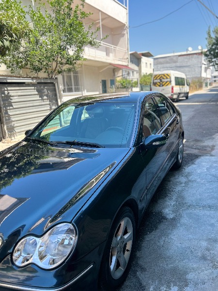 MERCEDES BENZ C200 AVANTGARDE