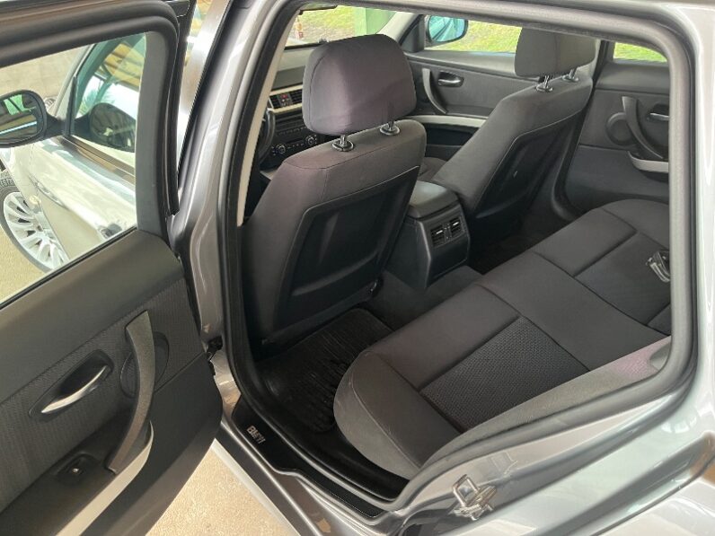 BMW 3.18d 2009 model