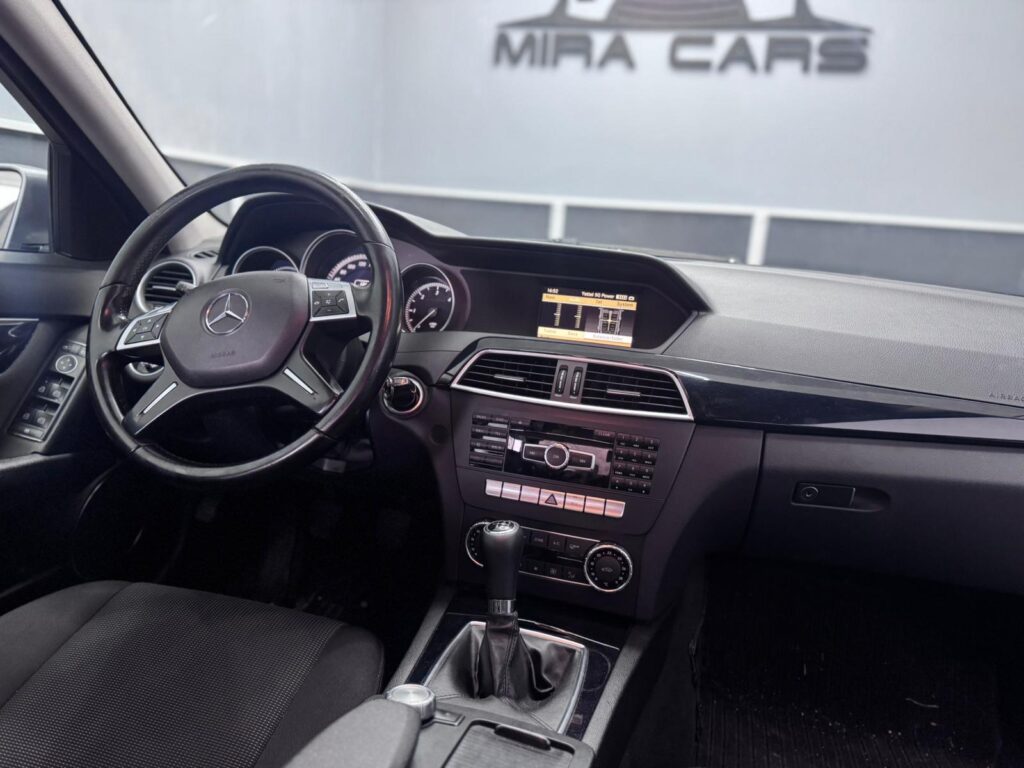 Mercedes-Benz C180 / 2012 MODEL