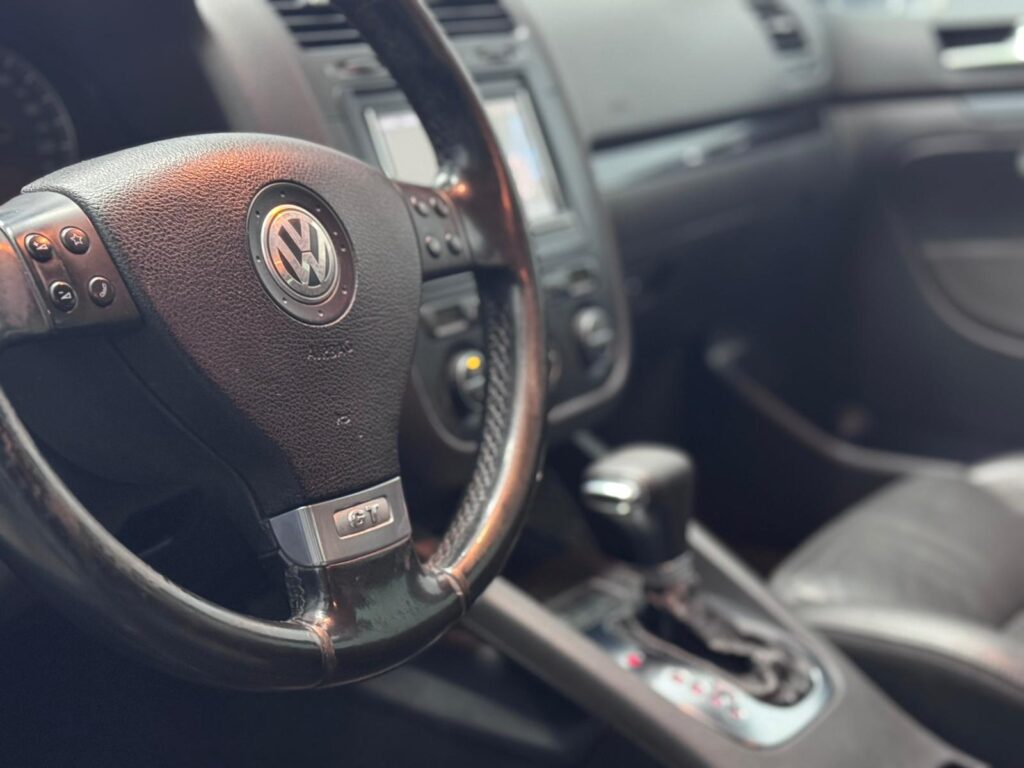 Volkswagen Golf 2.0 / 2008 Model