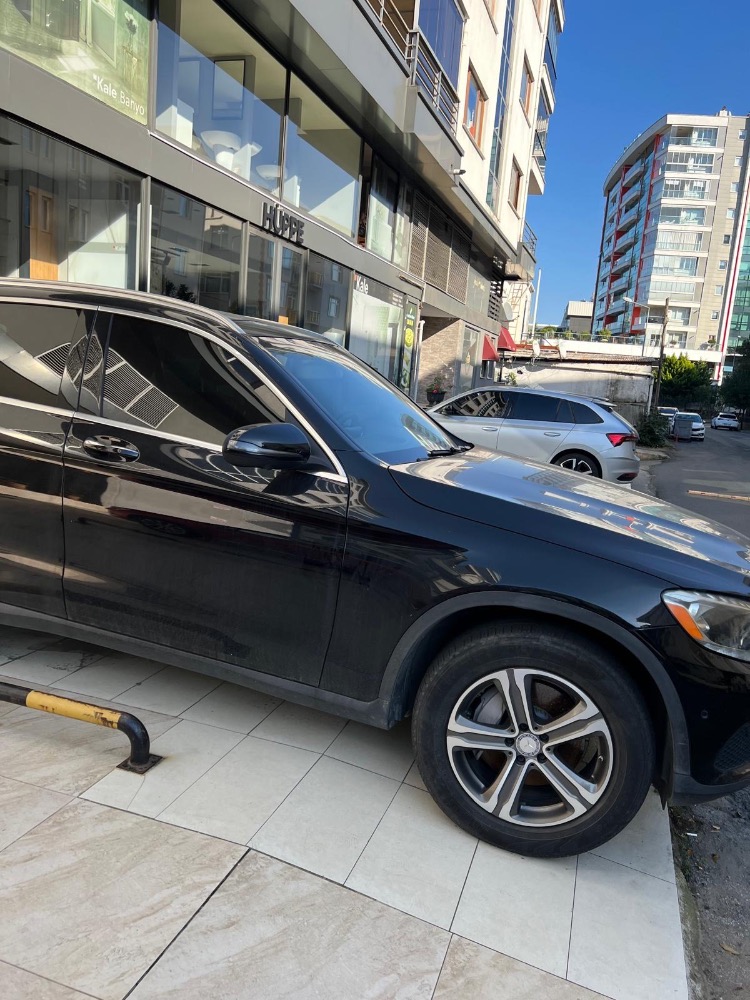 2016 Mercedes glc300