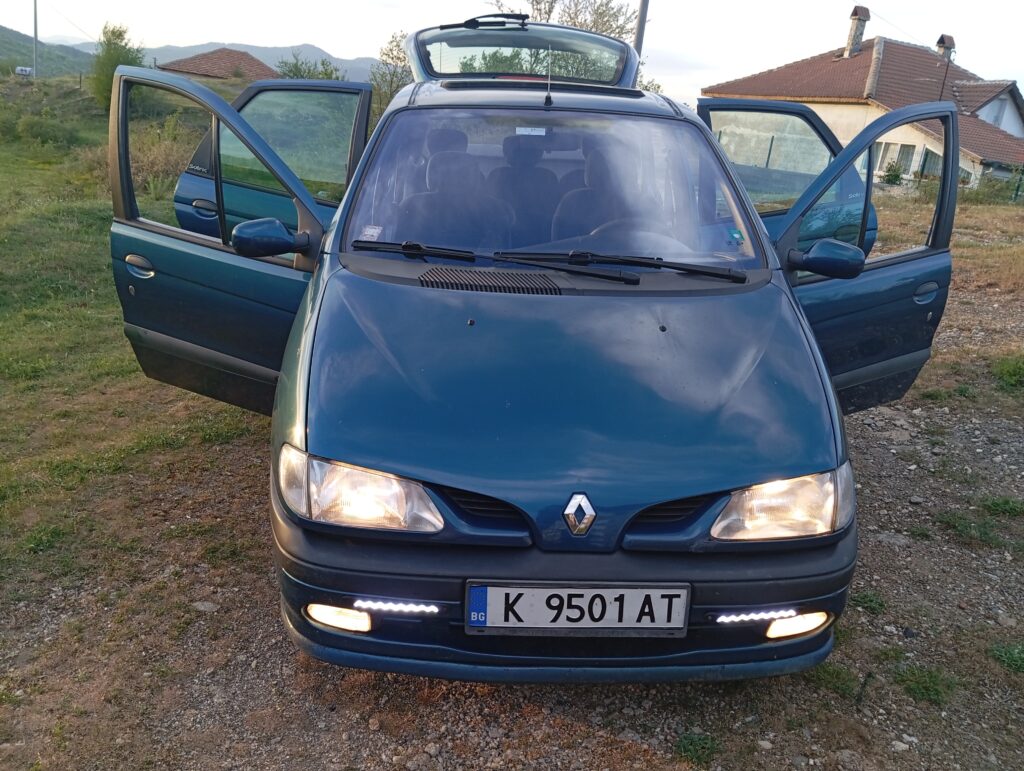 Renault 1999