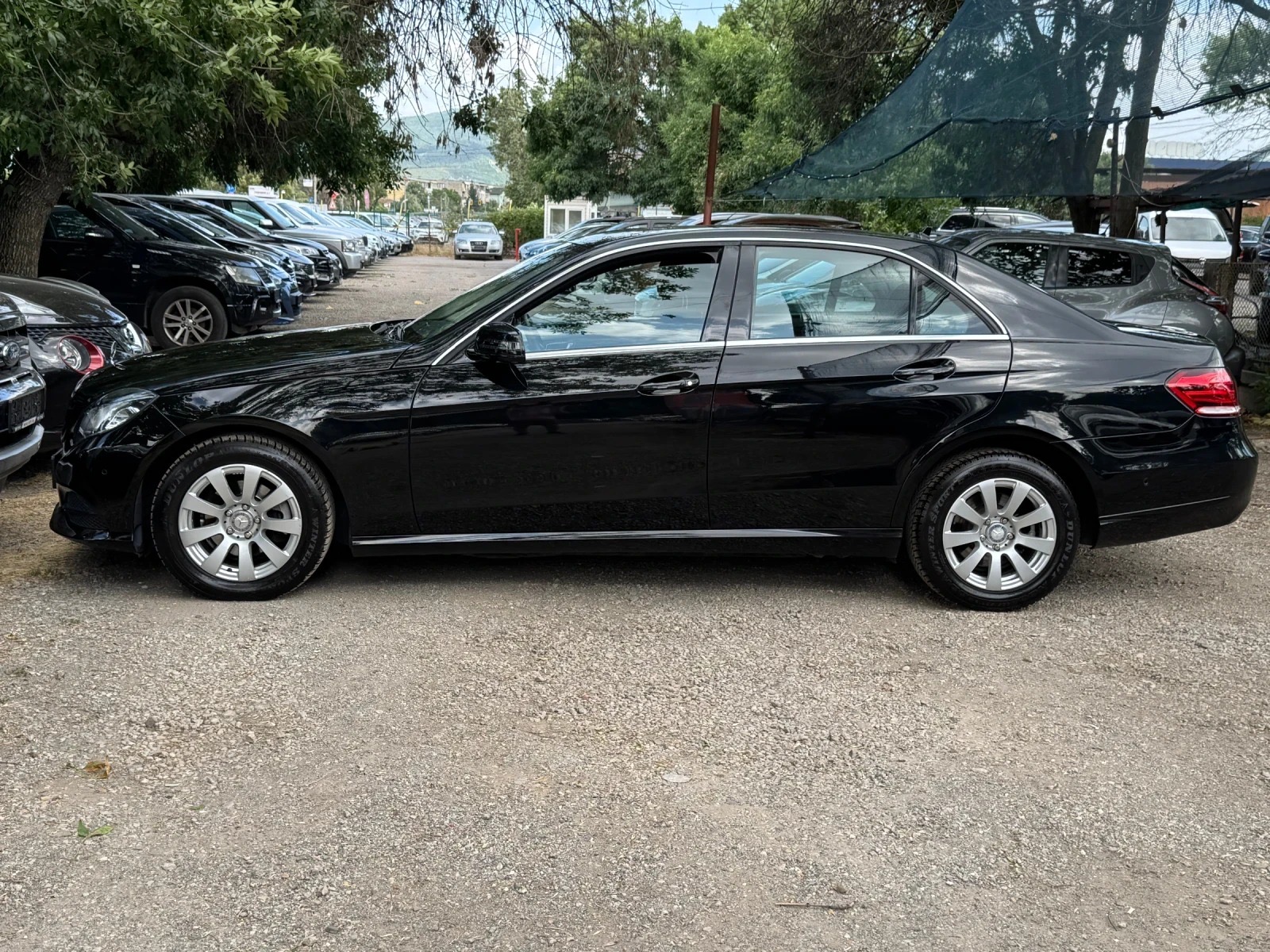 Mercedes-Benz E200